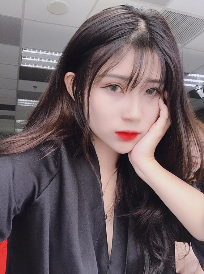 Ảnh gái 9X Hà Nội bị bóc mẽ sống ảo vì ảnh selfie xinh như nữ thần