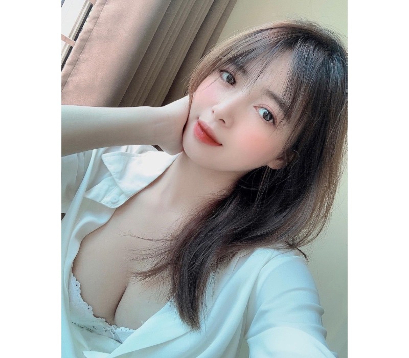 Ảnh Hot girl Việt mặc áo dài đẹp nhất, dân mạng gọi tên cô gái 2K2