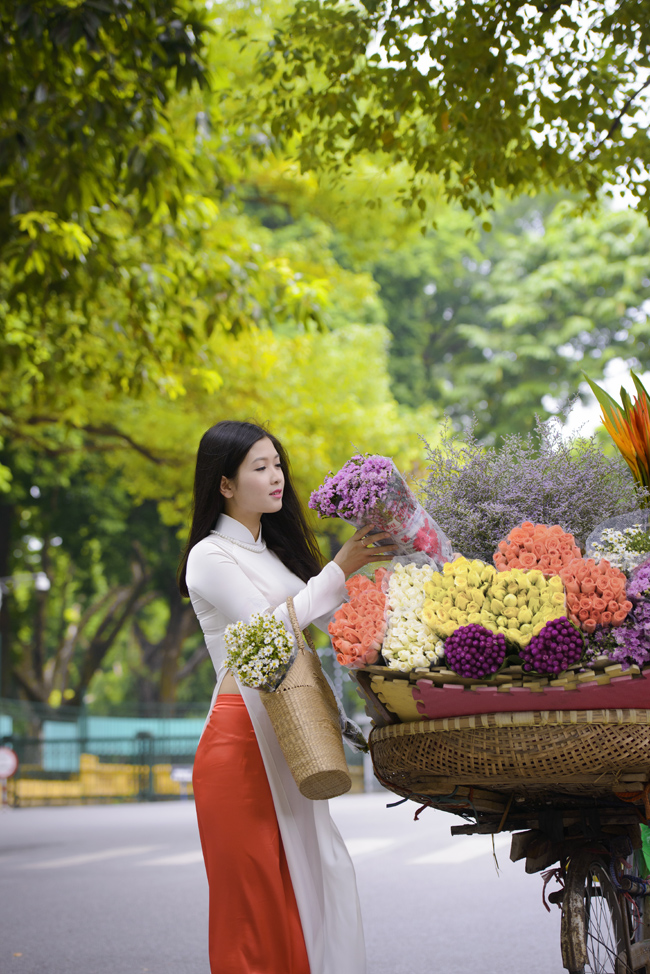 Hình ảnh cô gái và mùa thu mới nhất